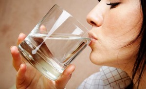 Cara Mendapatkan Air Minum Sehat dengan Penyaring Air